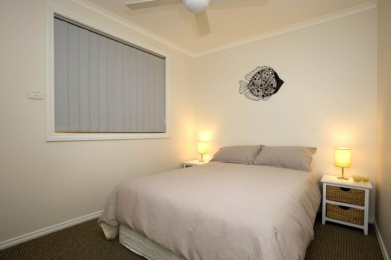Baybreeze, 18 Tomaree Road