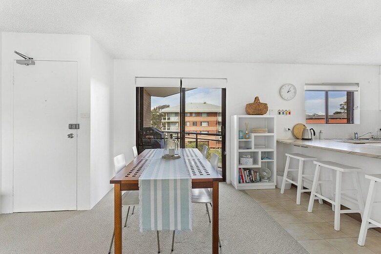 Apartamentos Shoreline, Unit 15,1 Intrepid Close