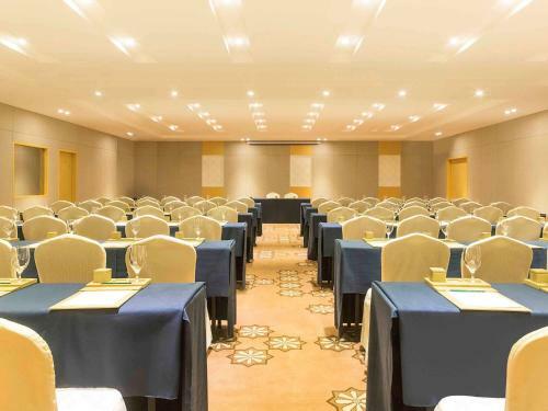 Grand Mercure Hotel Hualing
