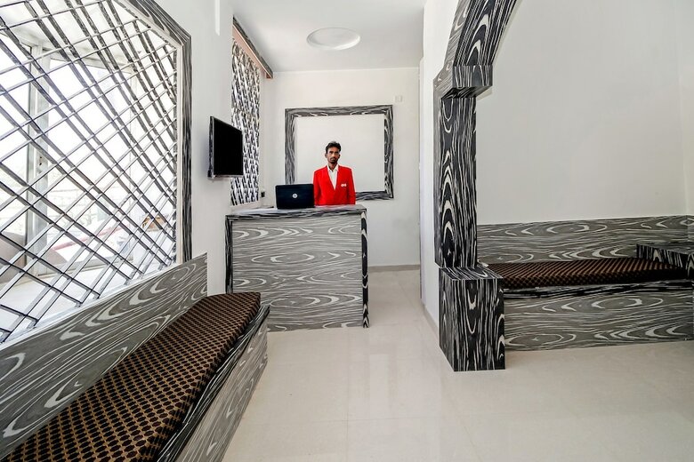Oyo Flagship 35786 Hotel Summer Hill