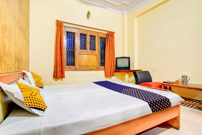 Spot On 61954 Hotel Sriram International