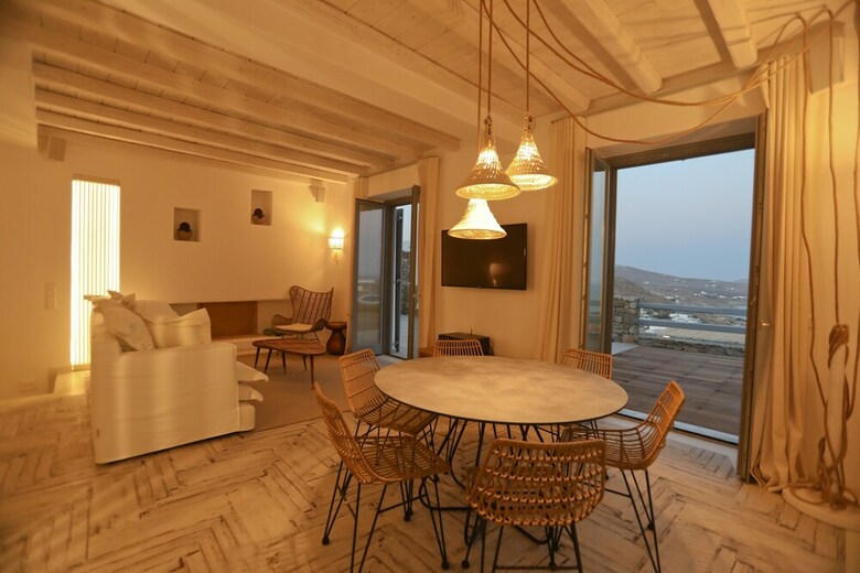 Villa Iakinthos - Mykonian Kazarte