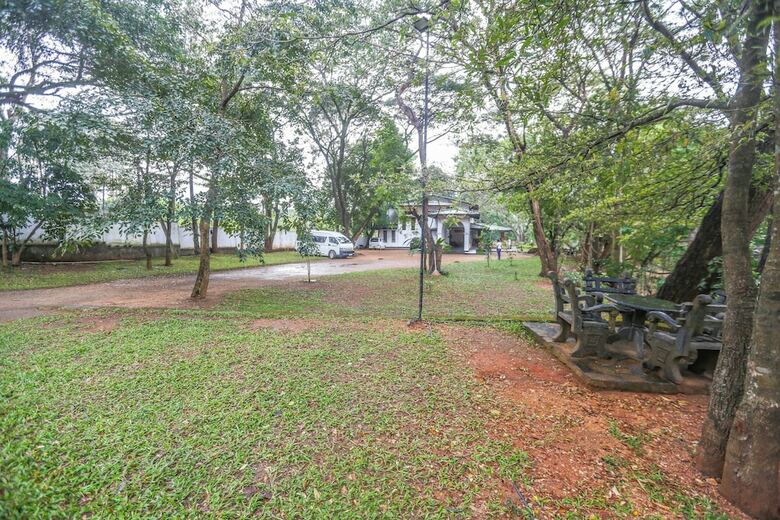 Hotel Grand Kalundawa - Dambulla's Hidden Secret
