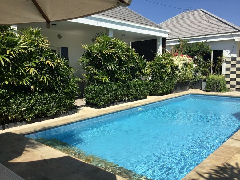 Hotel Kartika Villas