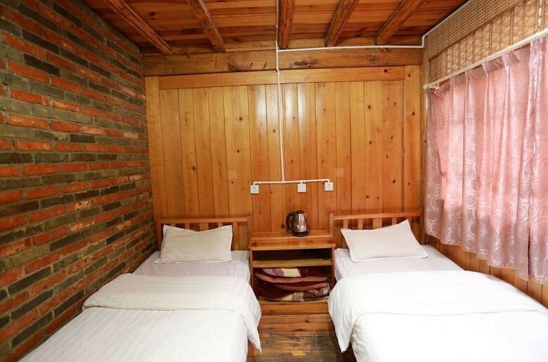 Tiger Leaping Gorge Tea-horse Hotel