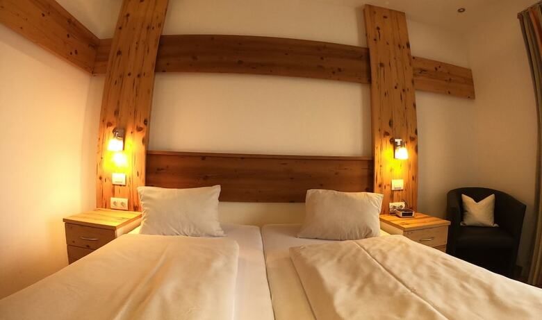Hotel Bed Only Montana Ausseerland