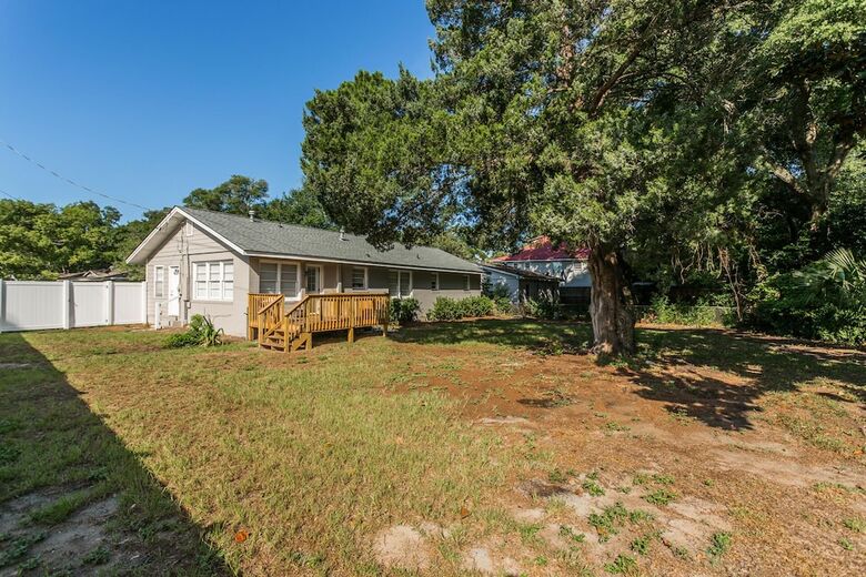 647 Demere Way By Hodnett Cooper