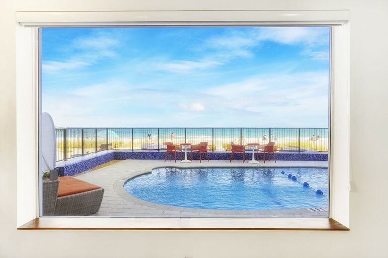 Motel Ocean Treasure Beachside Suites