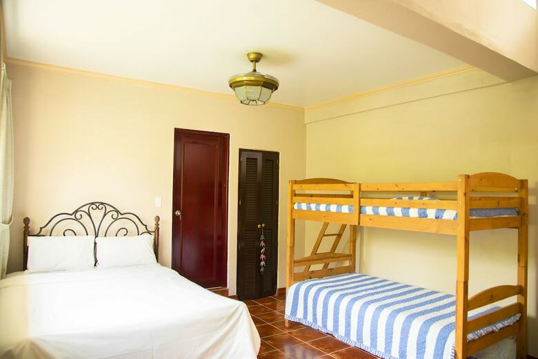 Bed & Breakfast Seven Color Sea View Villa