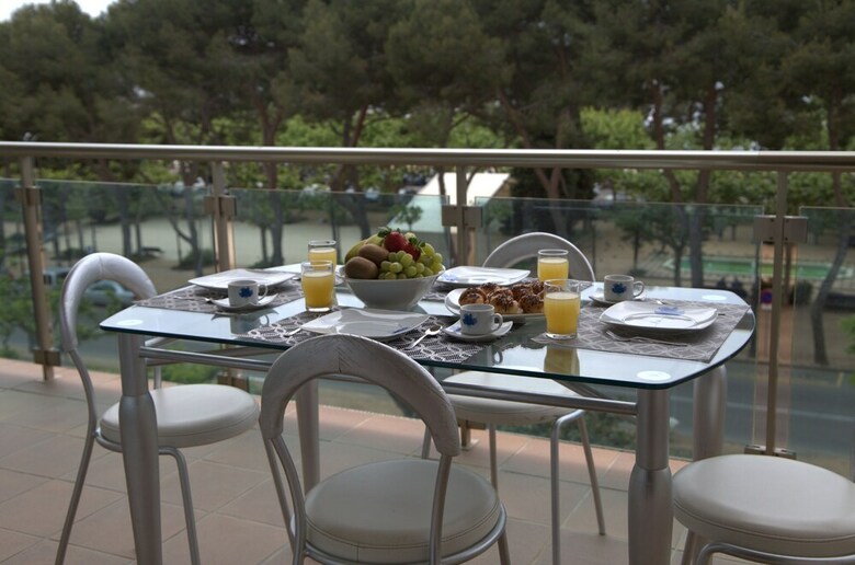Apartamentos Queen Elisenda