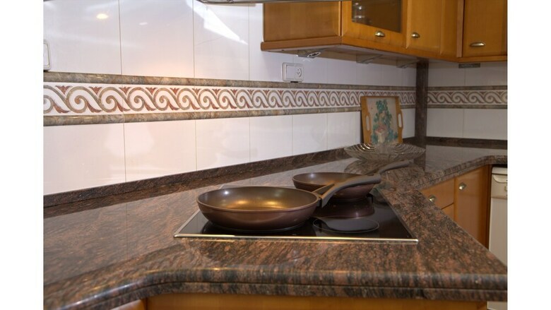 Apartamentos Queen Elisenda