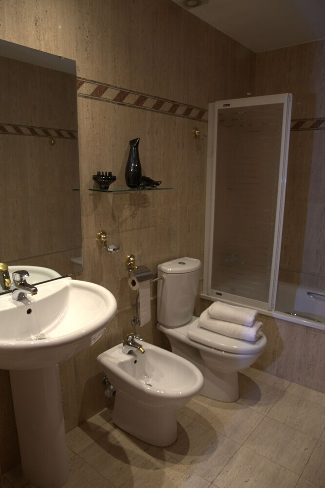 Apartamentos Queen Elisenda