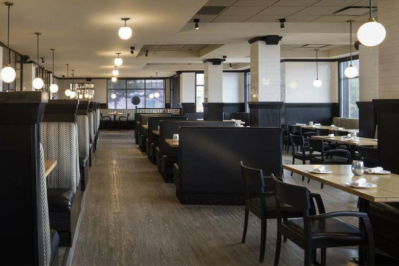 Hotel Four Points By Sheraton Kamloops