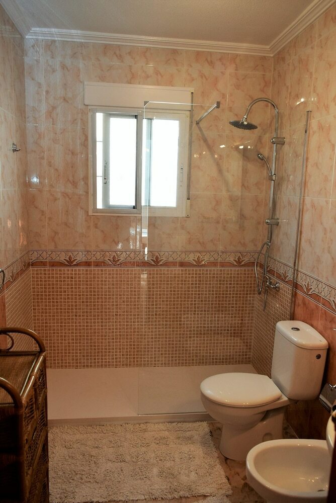 Full Villa With Private Salt Water Pool
