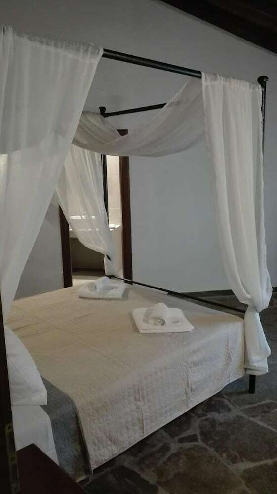 Aparthotel Blue Green Studios  Camp Pefkari