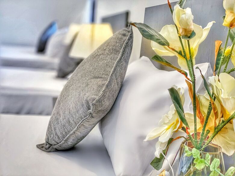 Commercial Hay Hotel