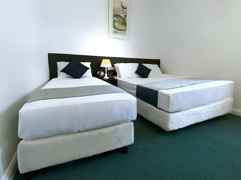 Commercial Hay Hotel