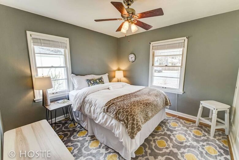 2brclassic Downtown Housebright & Charming