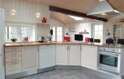Holiday Home Lyngvej Tranek�r II