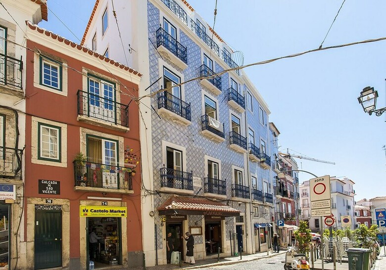 Alfama Trendy Deluxe Apartment Rentexperience