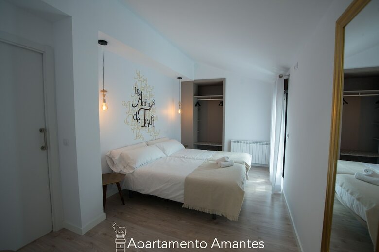 Apartamentos Plaza Del Torico