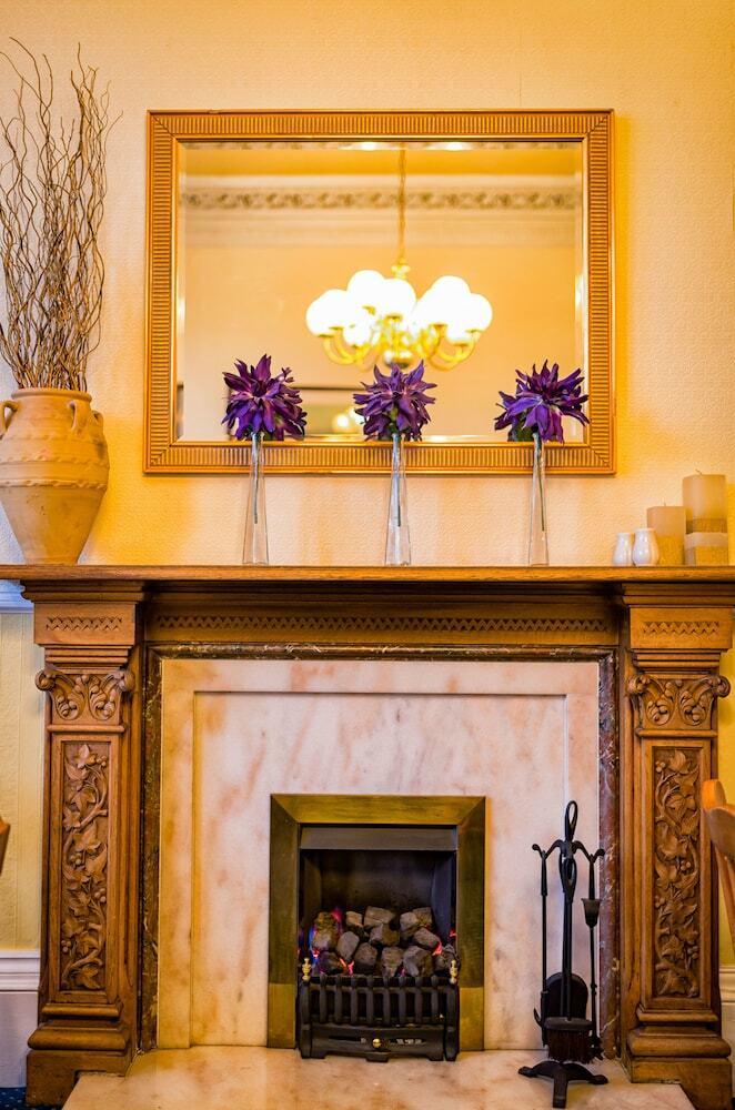 Hotel Strathallan Guest House