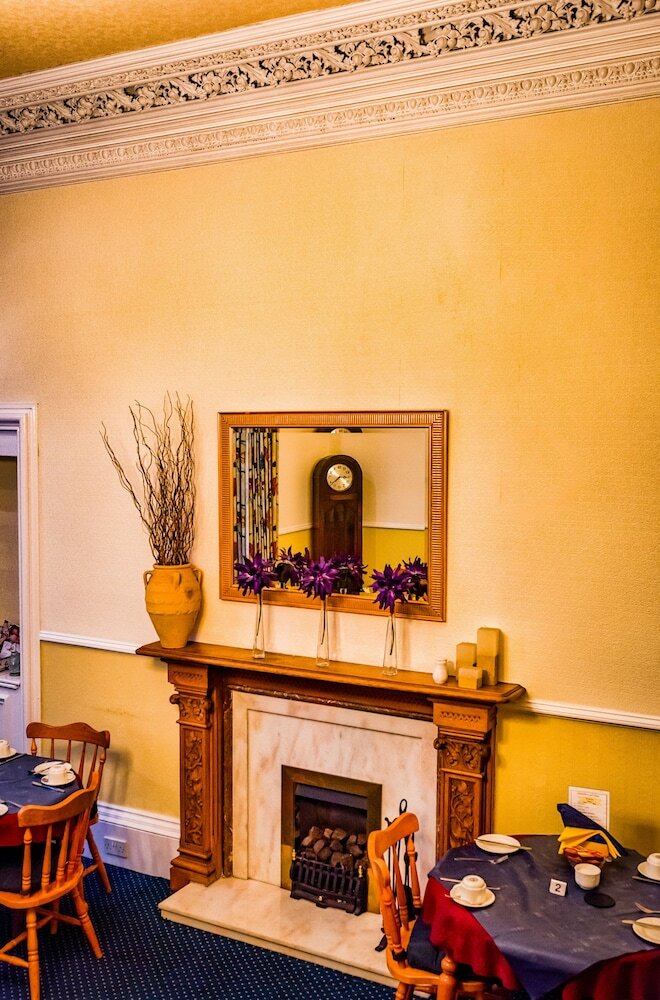 Hotel Strathallan Guest House