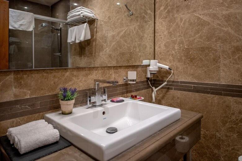 Hotel Wineport Lodge Agva
