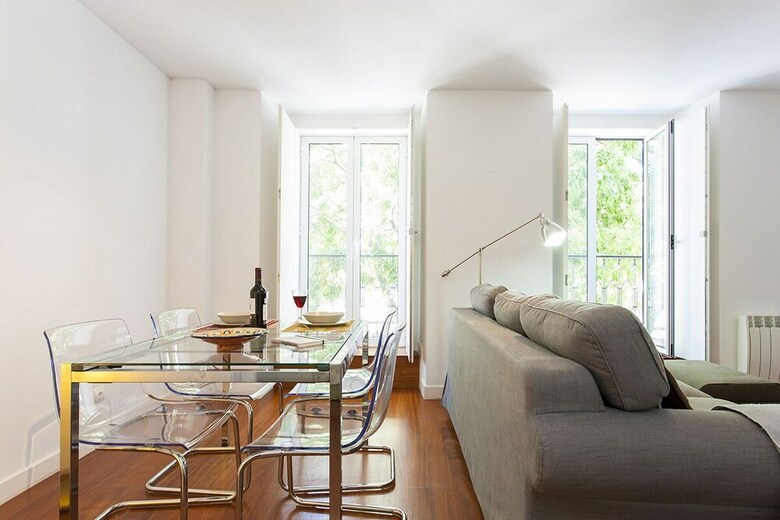 Bel�m Burgundy Apartment Rentexperience