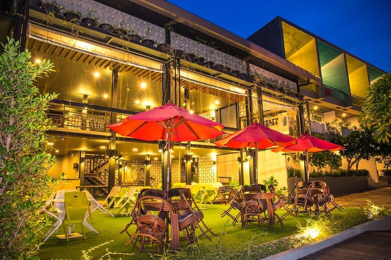 Lantana Pattaya Hotel & Resort