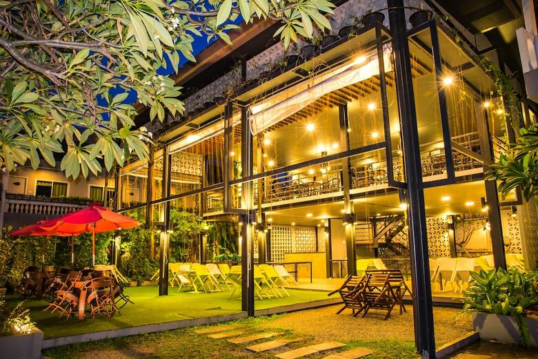 Lantana Pattaya Hotel & Resort