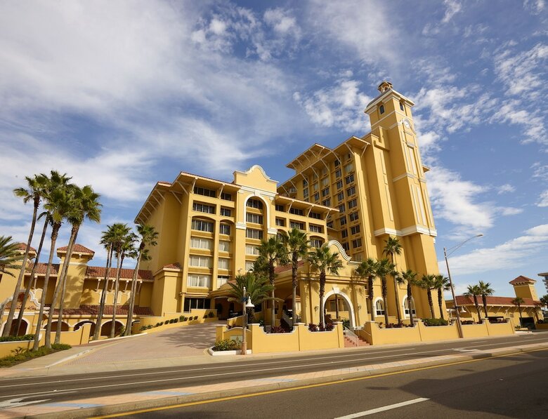 Hotel Plaza Resort & Spa