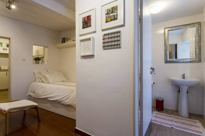 Cosy Panteao Alfama Apartment Rentexperience