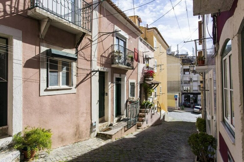 Cosy Panteao Alfama Apartment Rentexperience