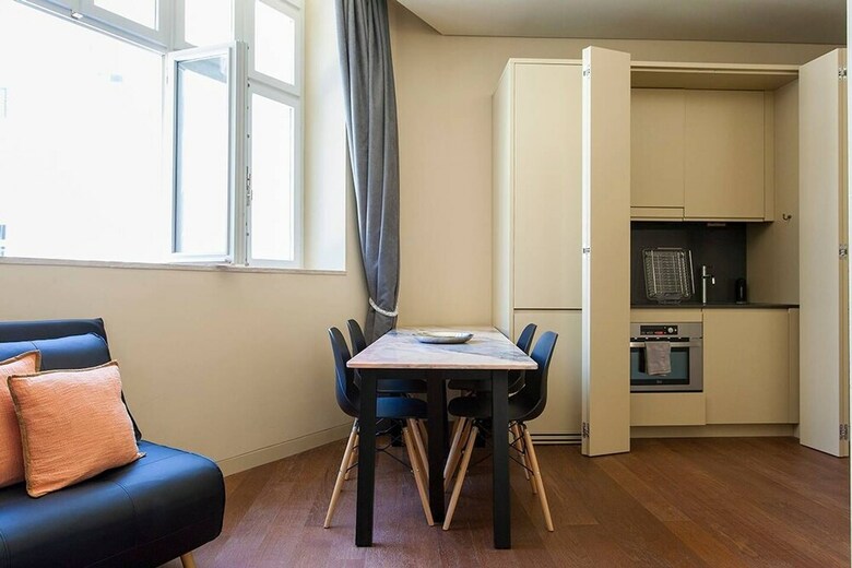 Downtown Market Studio Apartment Rentexperience