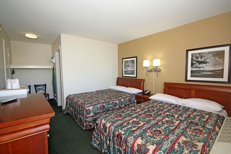 Royal Inn Charlotte Airport Hotel