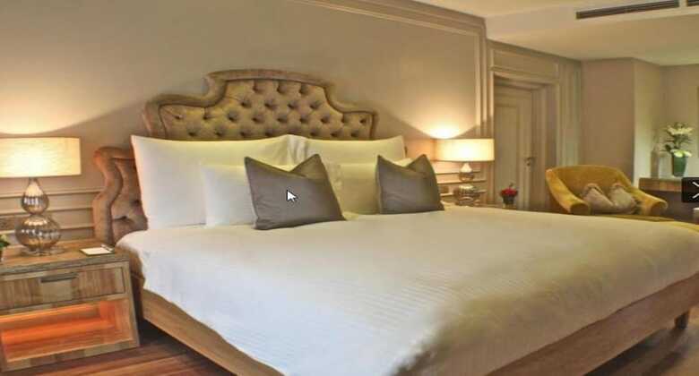 Hotel The Chateau Spa & Organic Wellness Resort