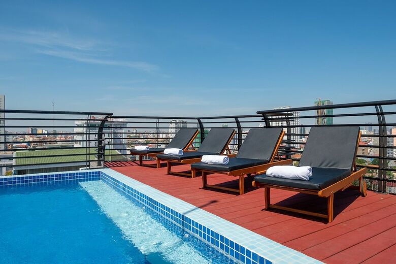 Colina Sky Hotel Phnom Penh