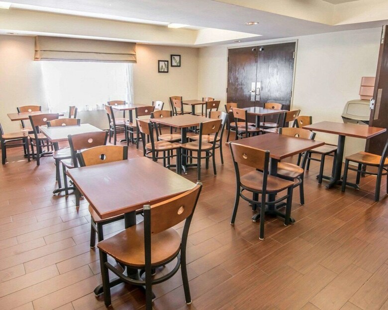 Hotel Sleep Inn & Suites Princeton I-77