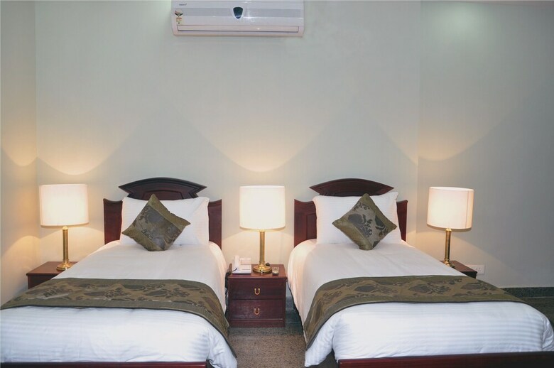 Hotel Forest Green