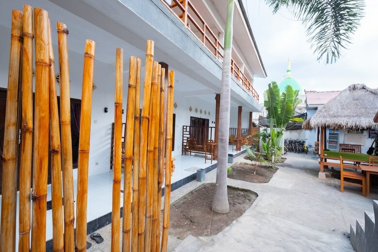 Hotel Oyo 1661 Gili Hill Cottage