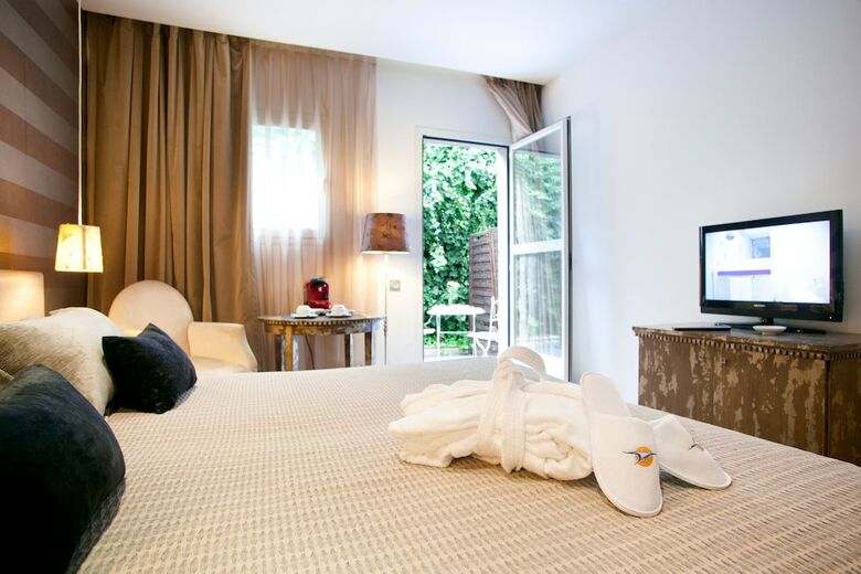 Hotel Globales Acis Y Galatea
