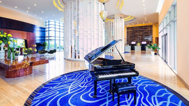 Hotel Grand Mercure Danang