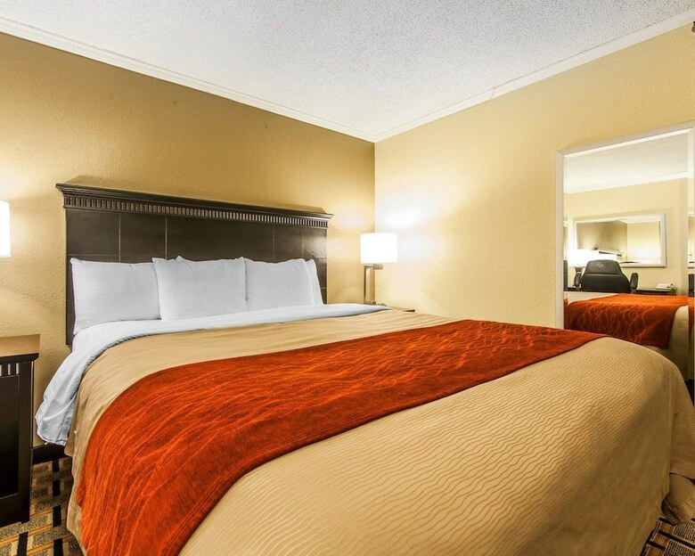 Hotel Comfort Inn & Suites Cleveland