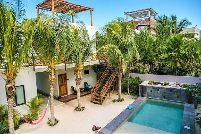 Hotel La Puerta Azul Beachfront - Adults Only