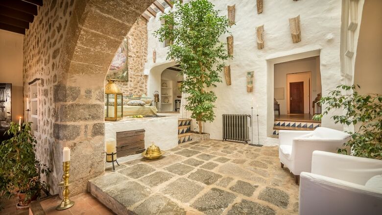 Agroturismo Ca's Xorc - Luxury Retreat & Restaurant