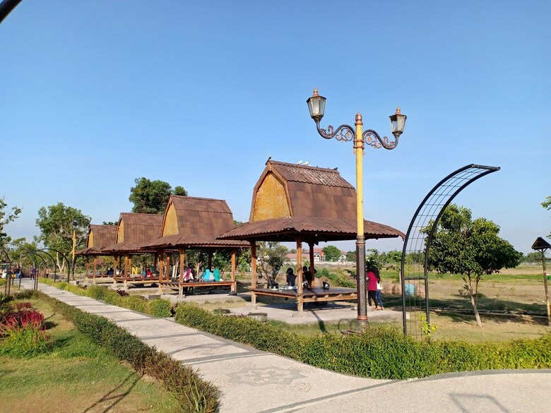 Hotel Oyo 1732 Edotel Praya