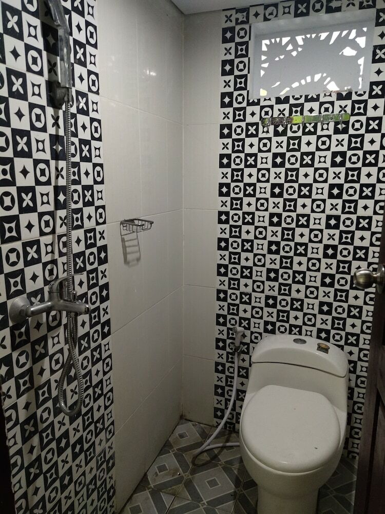 Hotel Oyo 2077 Batukaru Garden 3