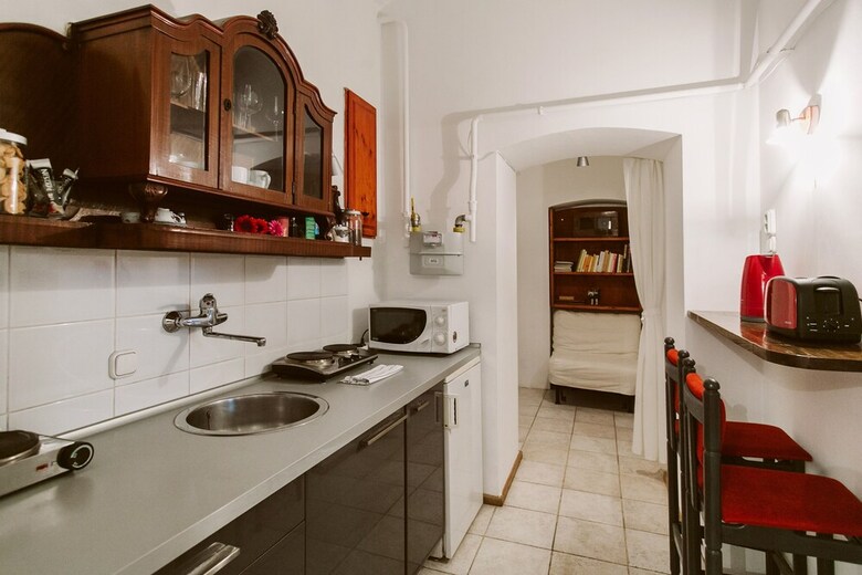 Hunyadi 4 Apartment I.