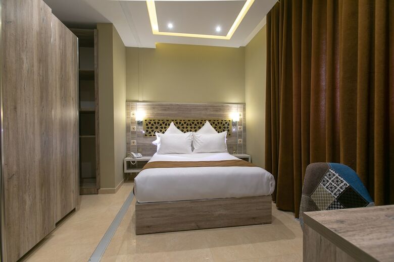 Hotel Madaure